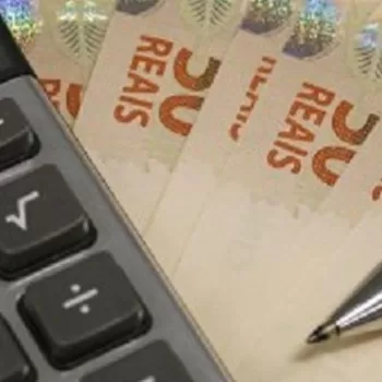 MAIS SETORES BENEFICIADOS - Enxuta, reoneração da folha deve render menos MAIS SETORES BENEFICIADOS - Enxuta, reoneração da folha deve render menos