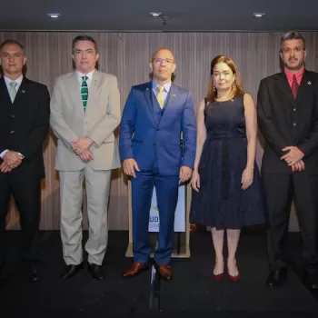 Auditece empossa nova diretoria