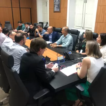 Diretoria apresenta pauta de reivindicações em reunião com chefe da Fazenda Estadual
