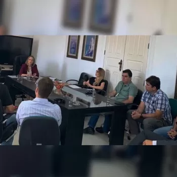 Audiência com Secretária Fernanda Pacobahyba trata de projeto de controle de frequência da Sefaz/CE