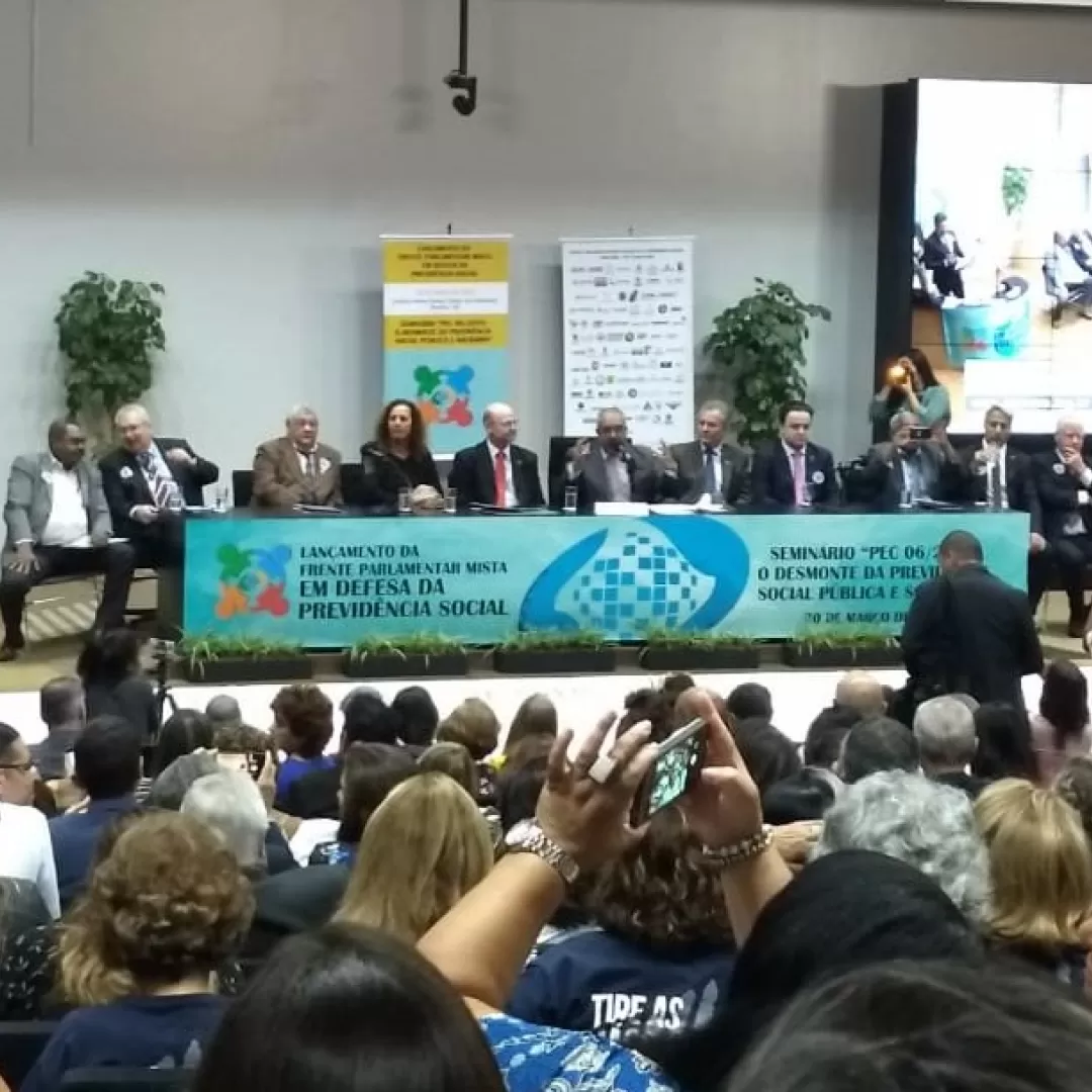 AUDITECE participa do lançamento da Frente Parlamentar Mista em Defesa da Previdência Social, em Brasília